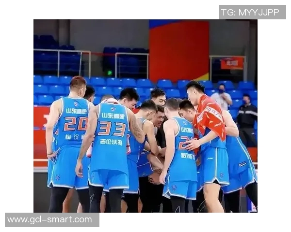 CBA四川队与深圳队激战正酣谁将赢得这场精彩对决