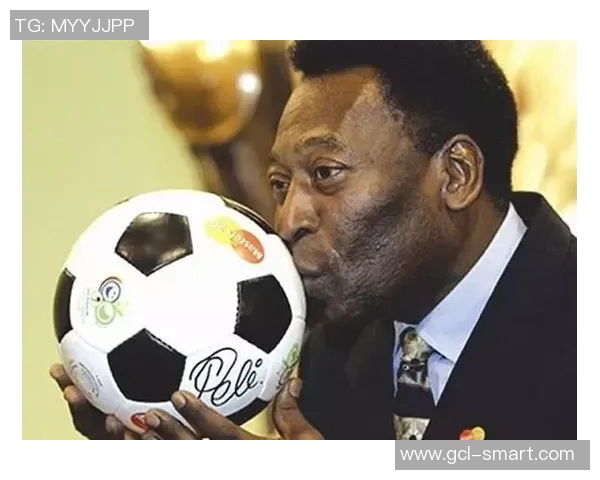 孤独的足球明星名字大全探索那些在绿茵场上独自闪耀的传奇人物